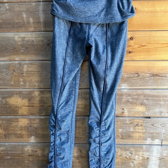 Lululemon Fold-Over Waist Yoga Leggings — Sz 4 — Heathered Gray — 27” Inseam - Picture 2 of 7